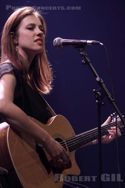 SIERRA REEVES - 2015-02-18 - PARIS - Gaite Lyrique - 